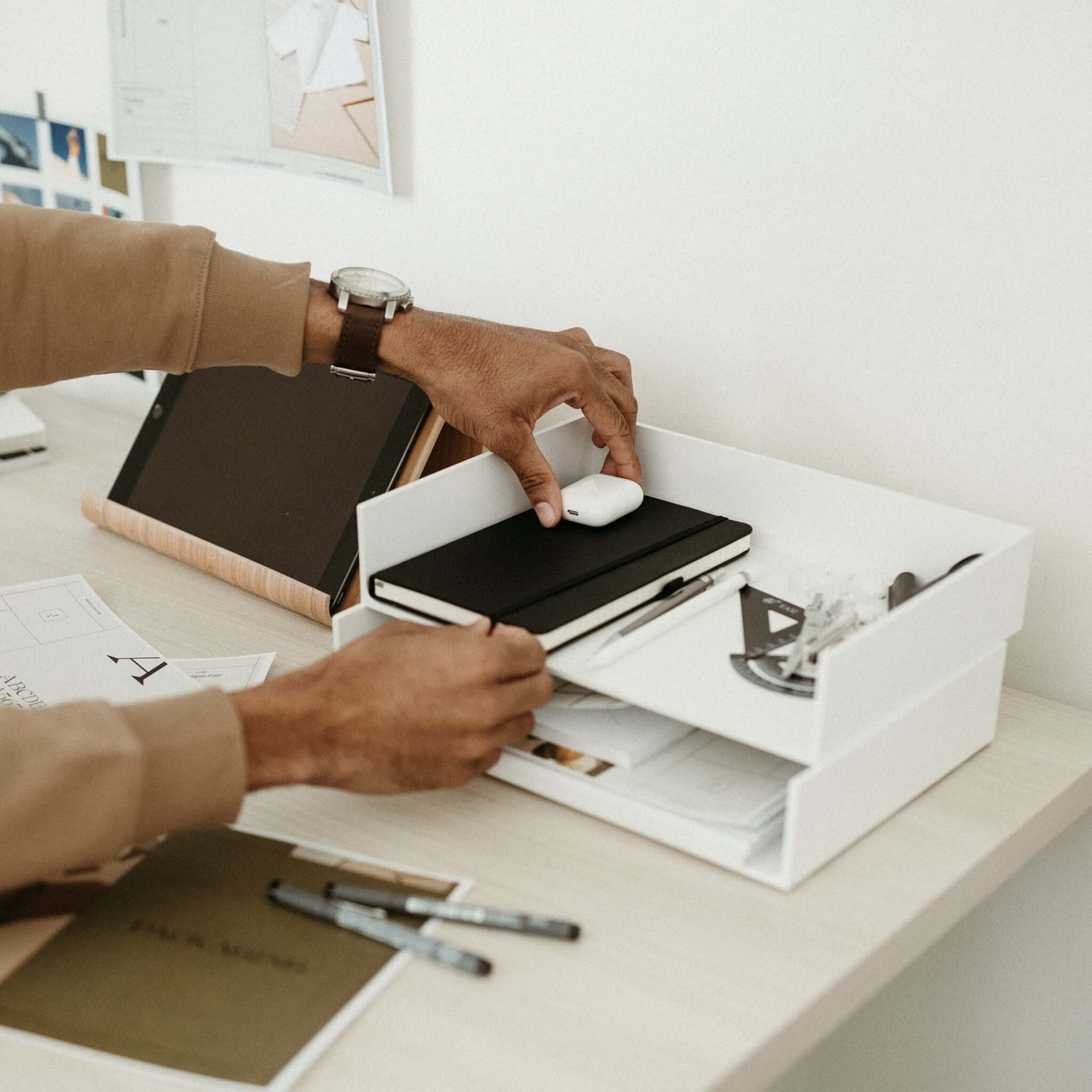Belong Freestanding Document Tray - Image 4