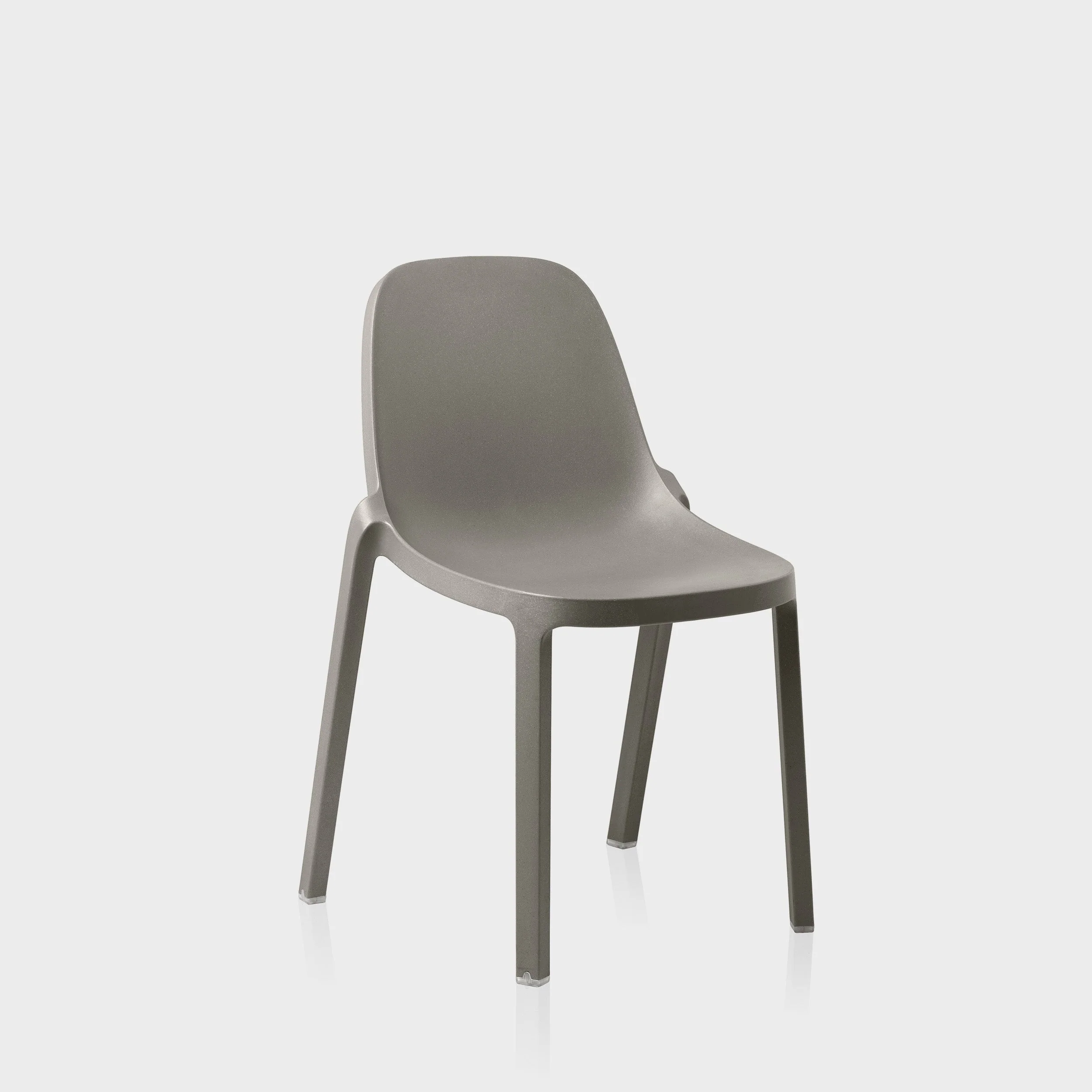 Broom Stacking Chair - Image 10