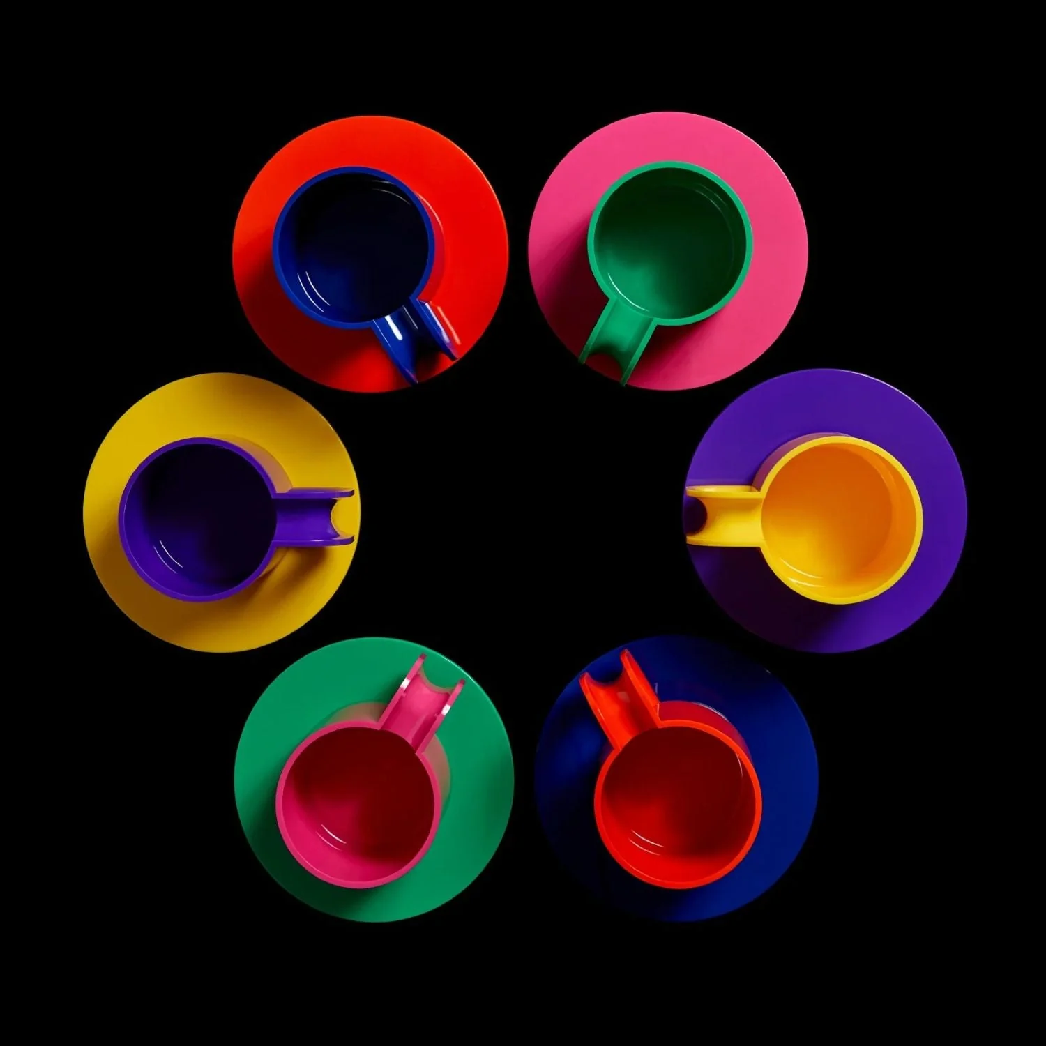 Max 2 Cups & Saucers - Image 7