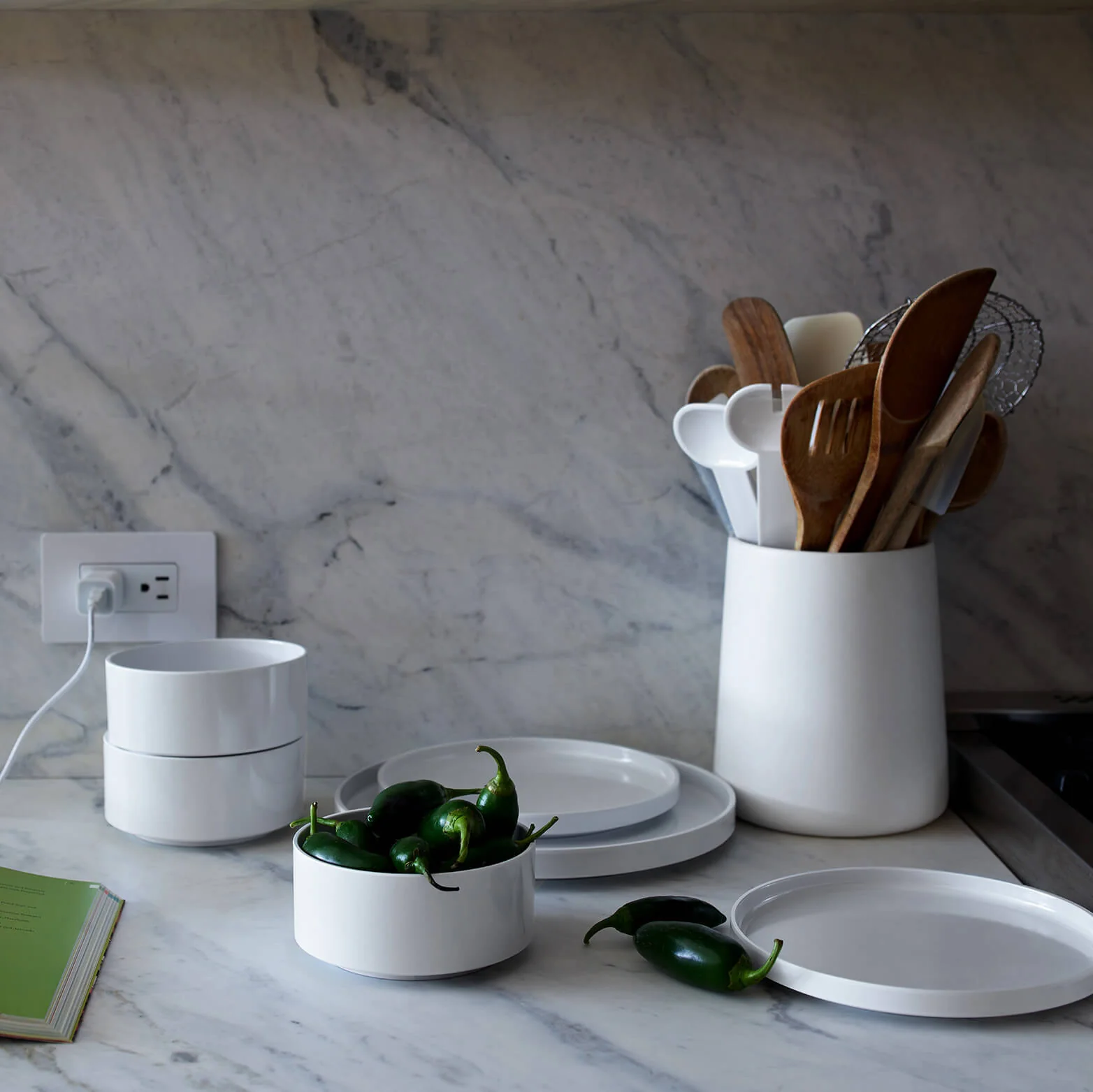 Max Dinnerware (Set of 18) - Image 10