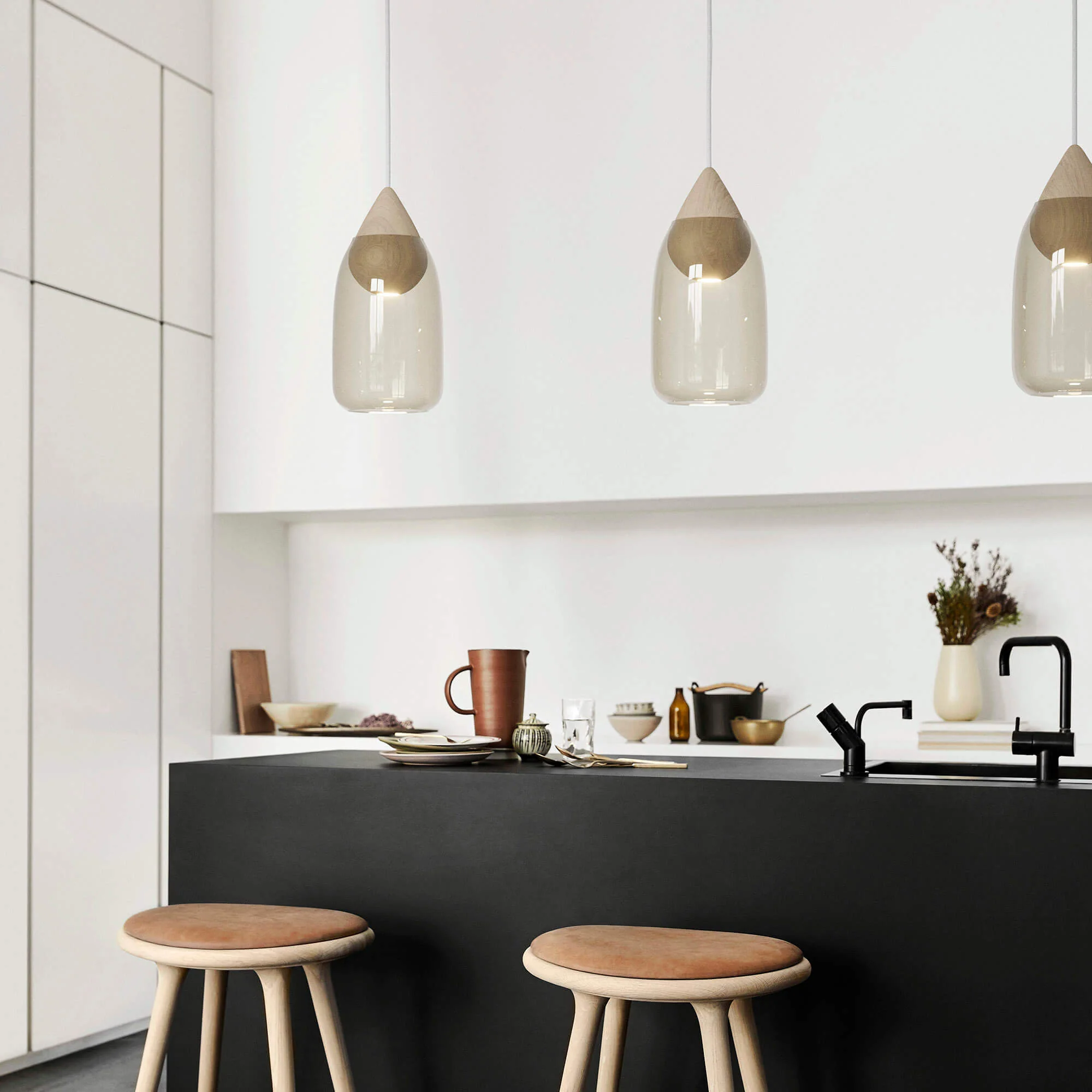 Liuku Drop Pendant - Image 2