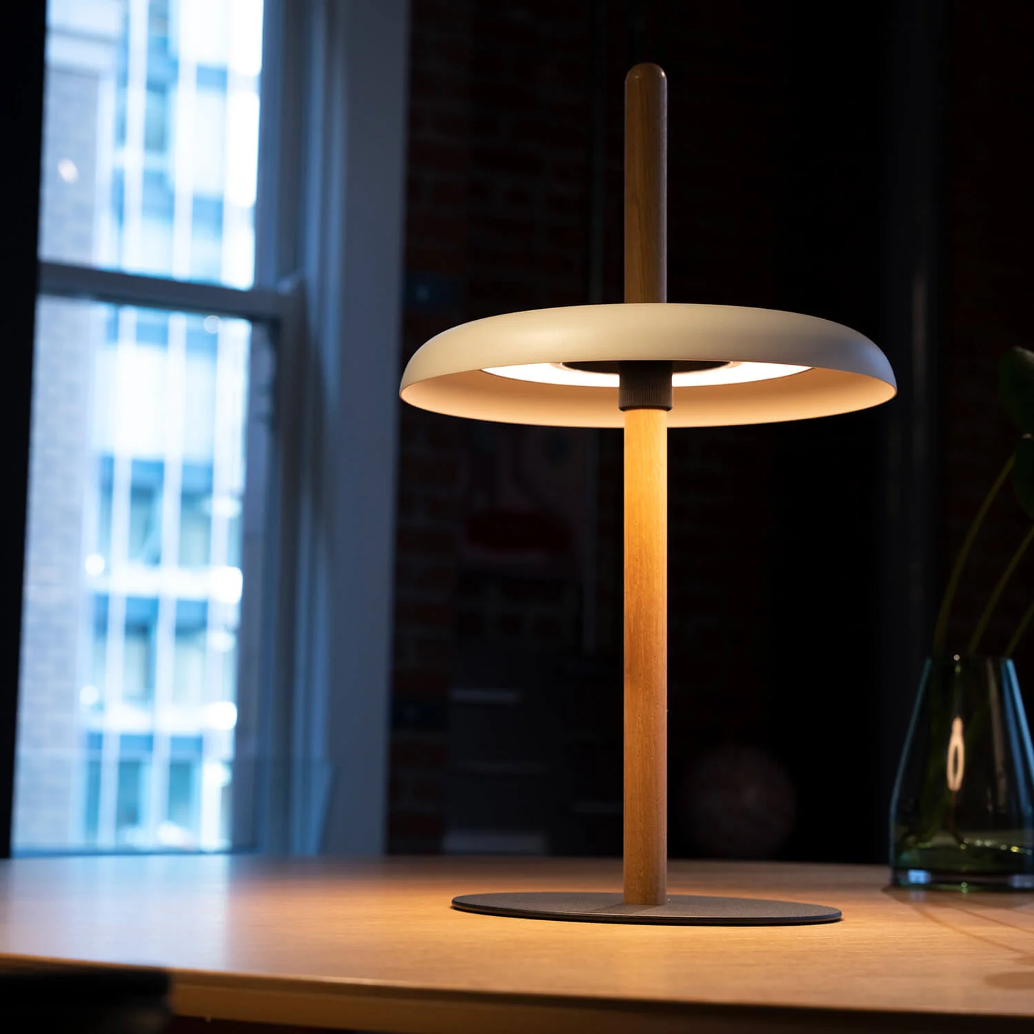 Nivél Portable Desk Light - Image 4