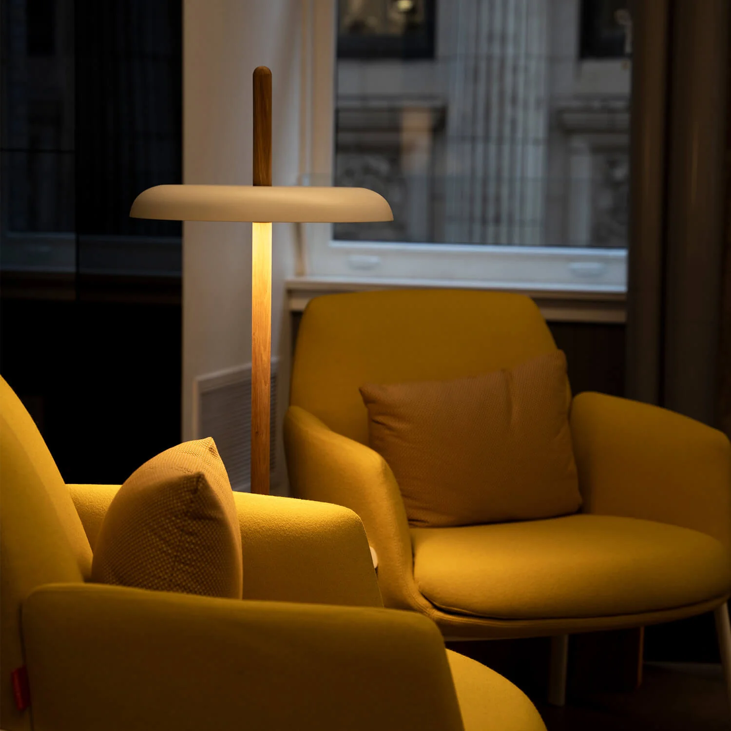 Nivél Portable Floor Light - Image 3
